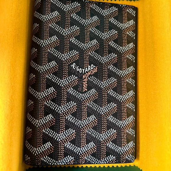 Goyard Grenelle Passport Cover - brand new - Picture 1 of 8